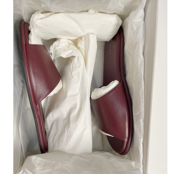 The Row Shoes - THE ROW Canal Slipper Leather Slides in Garnet Size 37.5